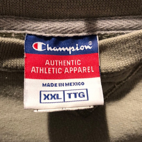 Authentic Champion Crewneck - Picture 6 of 6